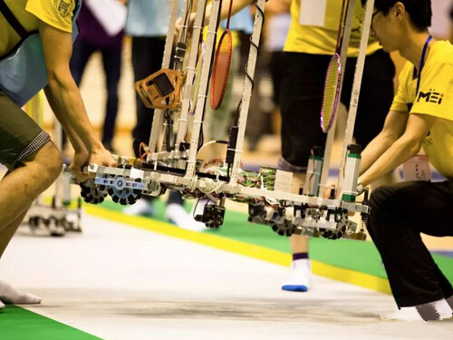 九州平台-九州(中国)一站式服务平台全向轮助阵全国大学生机器人赛-3.jpg