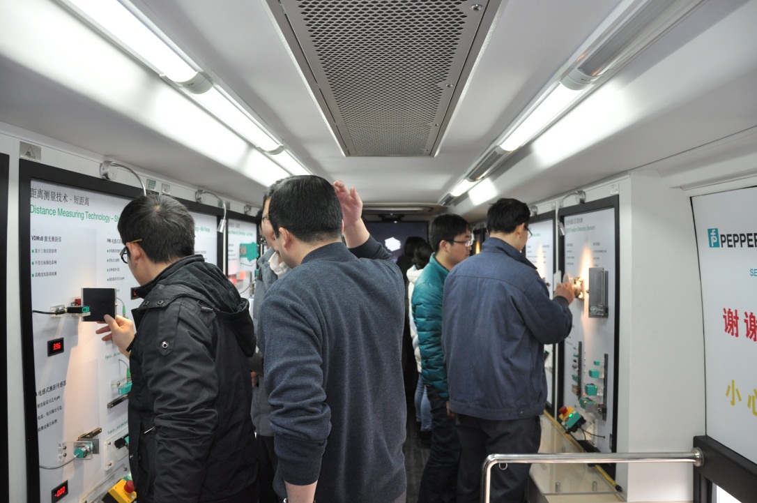 倍加福携多款传感器探访九州平台-九州(中国)一站式服务平台公司-5.jpg